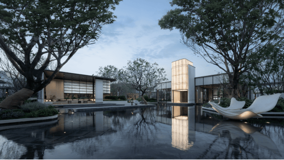 龙湖龙智造：“三级跳”跃入高质量发展赛道